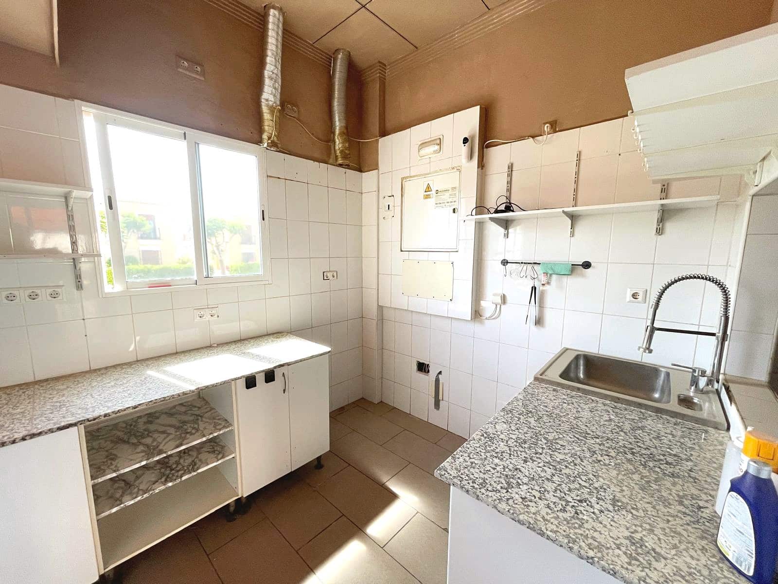 Kommersiell til salgs i Algorfa - € 120 000 (Ref: 9854935)