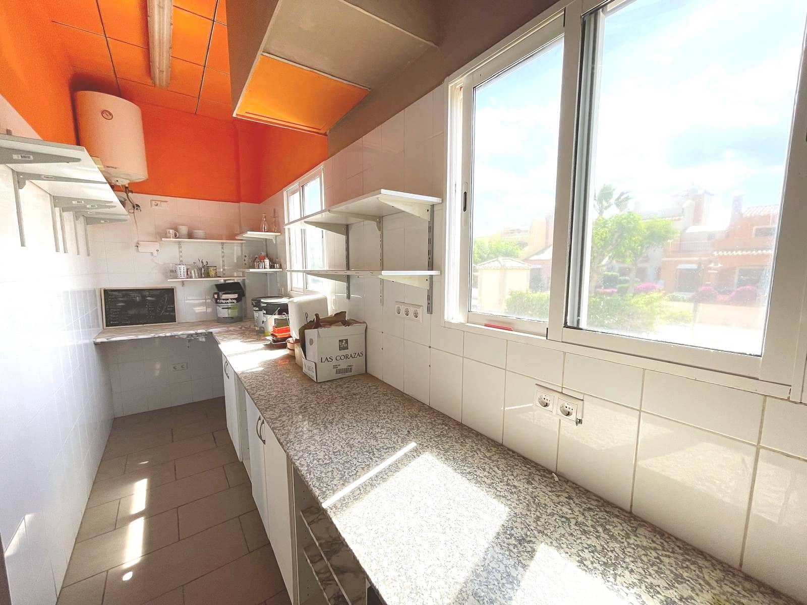 Kommersiell til salgs i Algorfa - € 120 000 (Ref: 9854935)