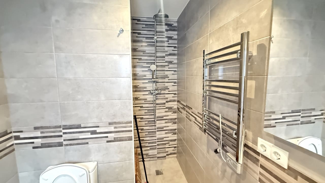 2 soveværelse Villa til salg i Villamartin med swimmingpool - € 249.950 (Ref: 9859642)