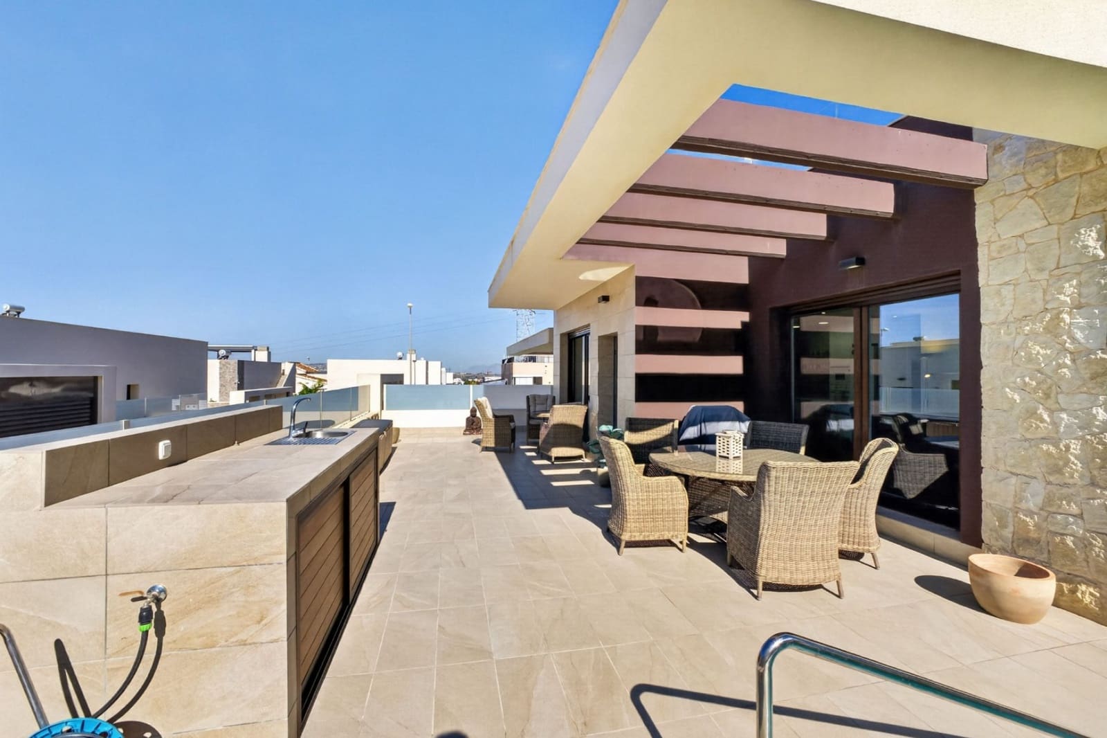 3 bedroom Villa for sale in Ciudad Quesada with pool garage - € 469,000 (Ref: 9866485)