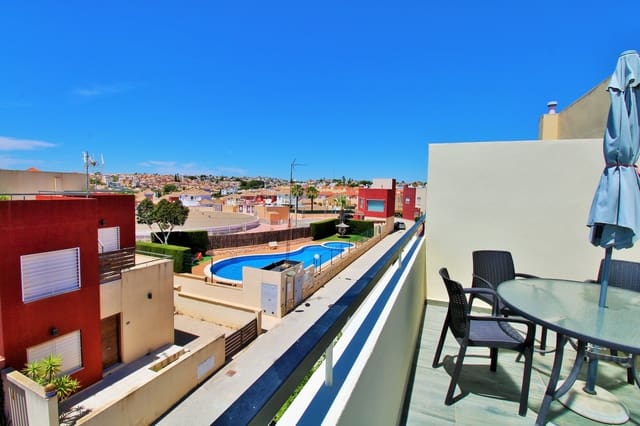 3 soverom Hus til salgs i Villamartin, Orihuela med svømmebasseng - € 288 000 (Ref: 9873193)