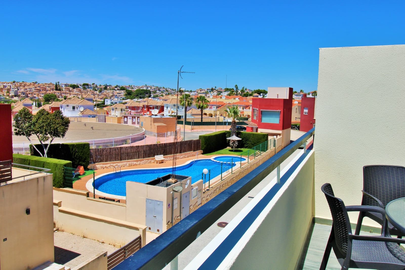 3 soverom Hus til salgs i Villamartin med svømmebasseng - € 288 000 (Ref: 9873193)