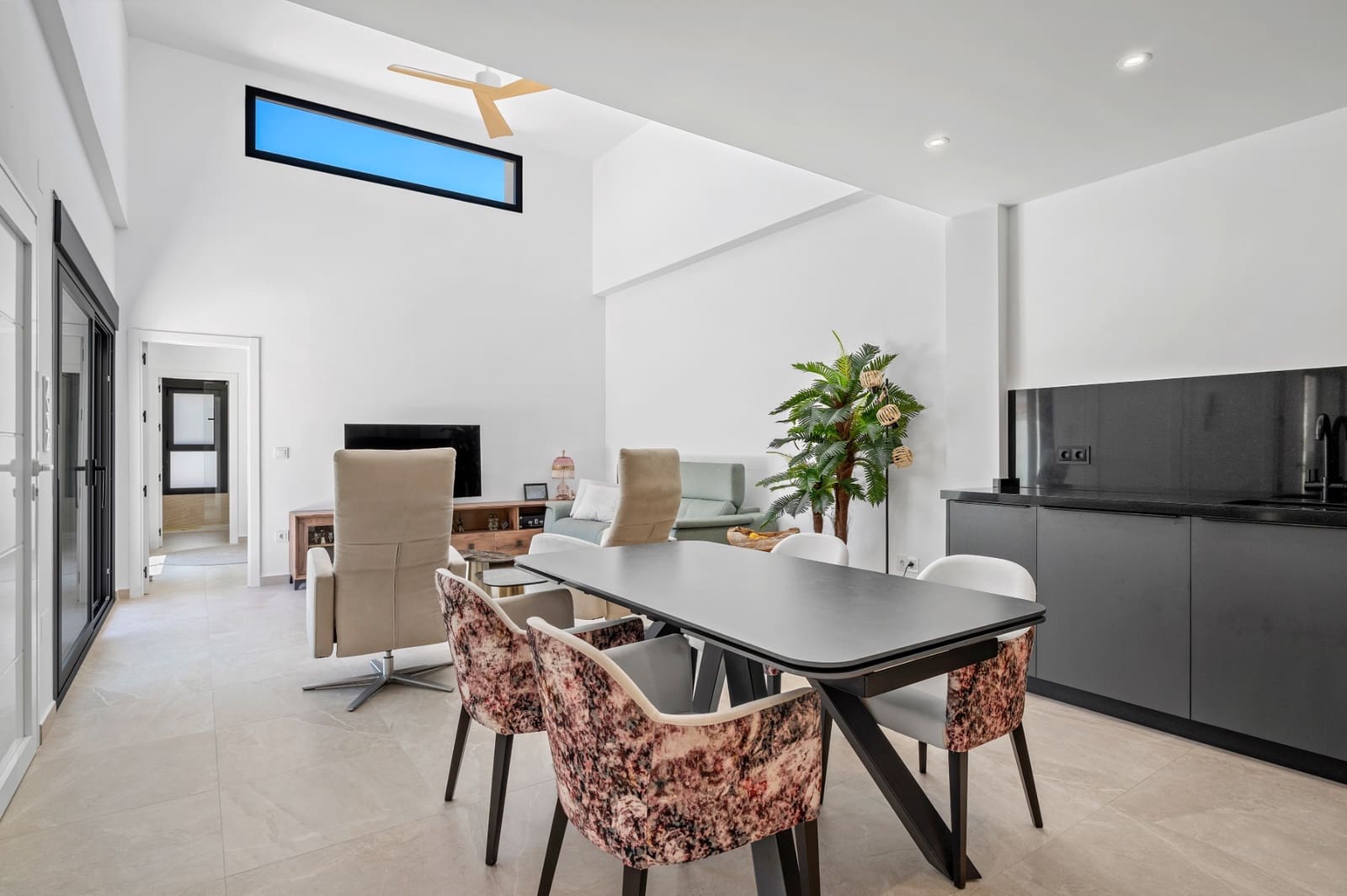 3 soveværelse Villa til salg i Daya Nueva med swimmingpool - € 399.900 (Ref: 9873198)
