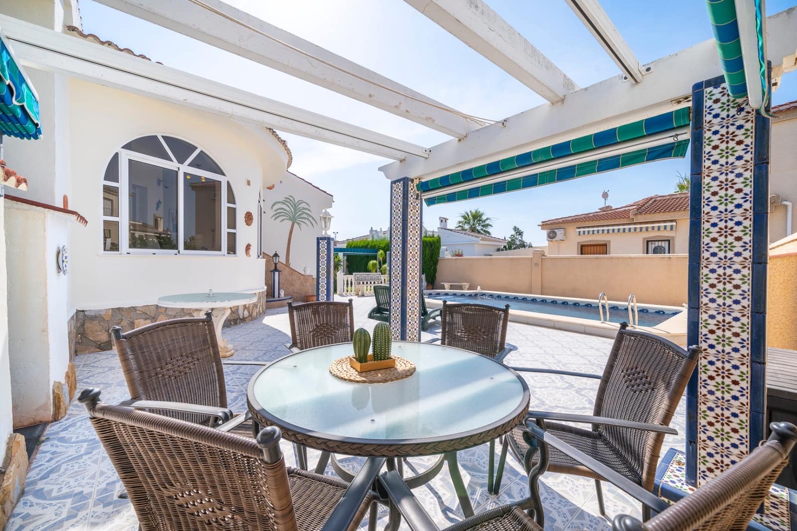 3 soverom Villa til salgs i Ciudad Quesada med svømmebasseng - € 399 000 (Ref: 9876515)