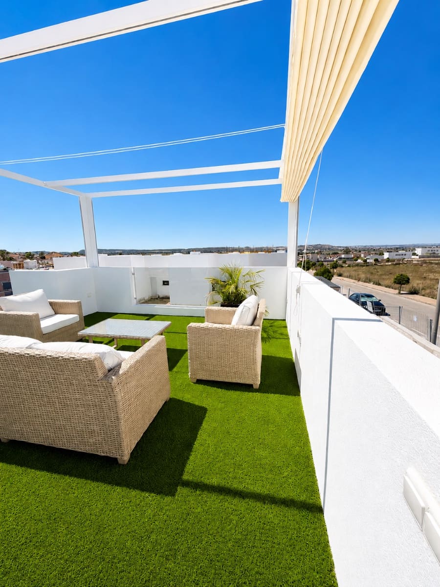 3 chambre Villa/Maison à vendre à La Marina avec piscine - 395 000 € (Ref: 9877147)