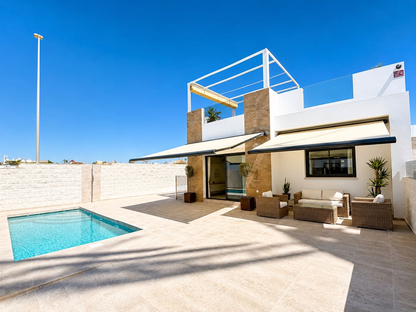 3 chambre Villa/Maison à vendre à La Marina avec piscine - 395 000 € (Ref: 9877147)