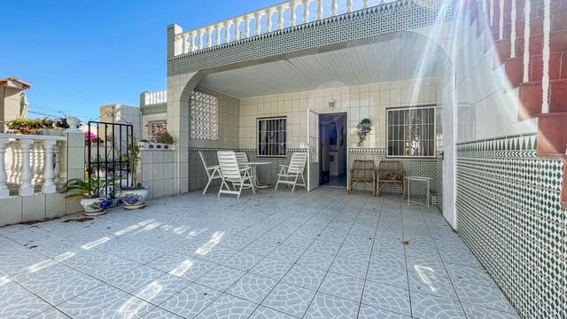 2 soverom Hus til salgs i La Siesta, Torrevieja med garasje - € 139 900 (Ref: 9877903)
