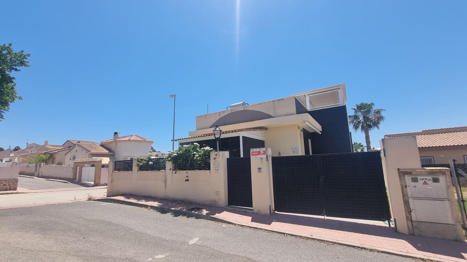 2 soverom Villa til salgs i Ciudad Quesada med svømmebasseng - € 279 000 (Ref: 9877906)