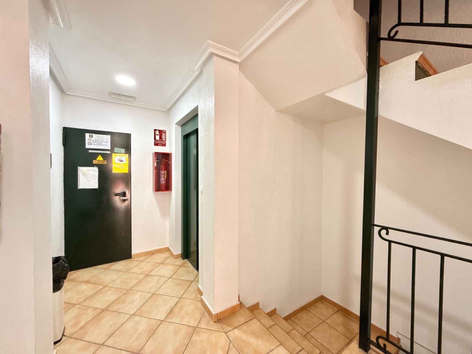 2 bedroom Apartment for sale in Los Alcazares - € 130,000 (Ref: 9877916)