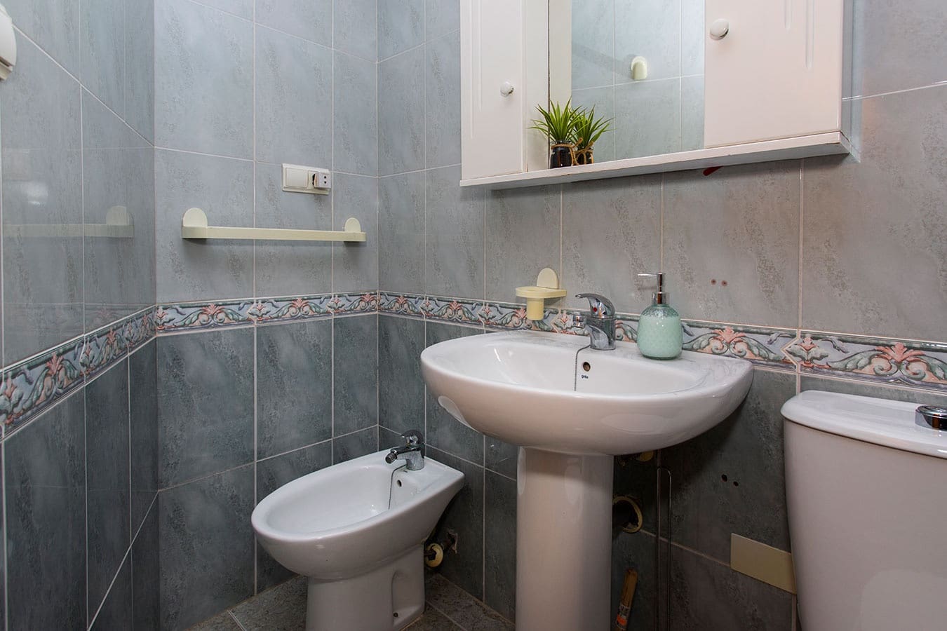 1 bedroom Studio for sale in Torrevieja with pool - € 88,000 (Ref: 9877917)