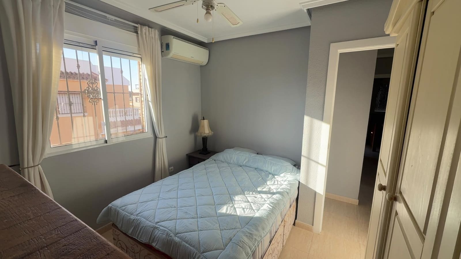 3 sypialnia Willa na sprzedaż w Dona Pepa z basenem garażem - 315 000 € (Ref: 9884059)