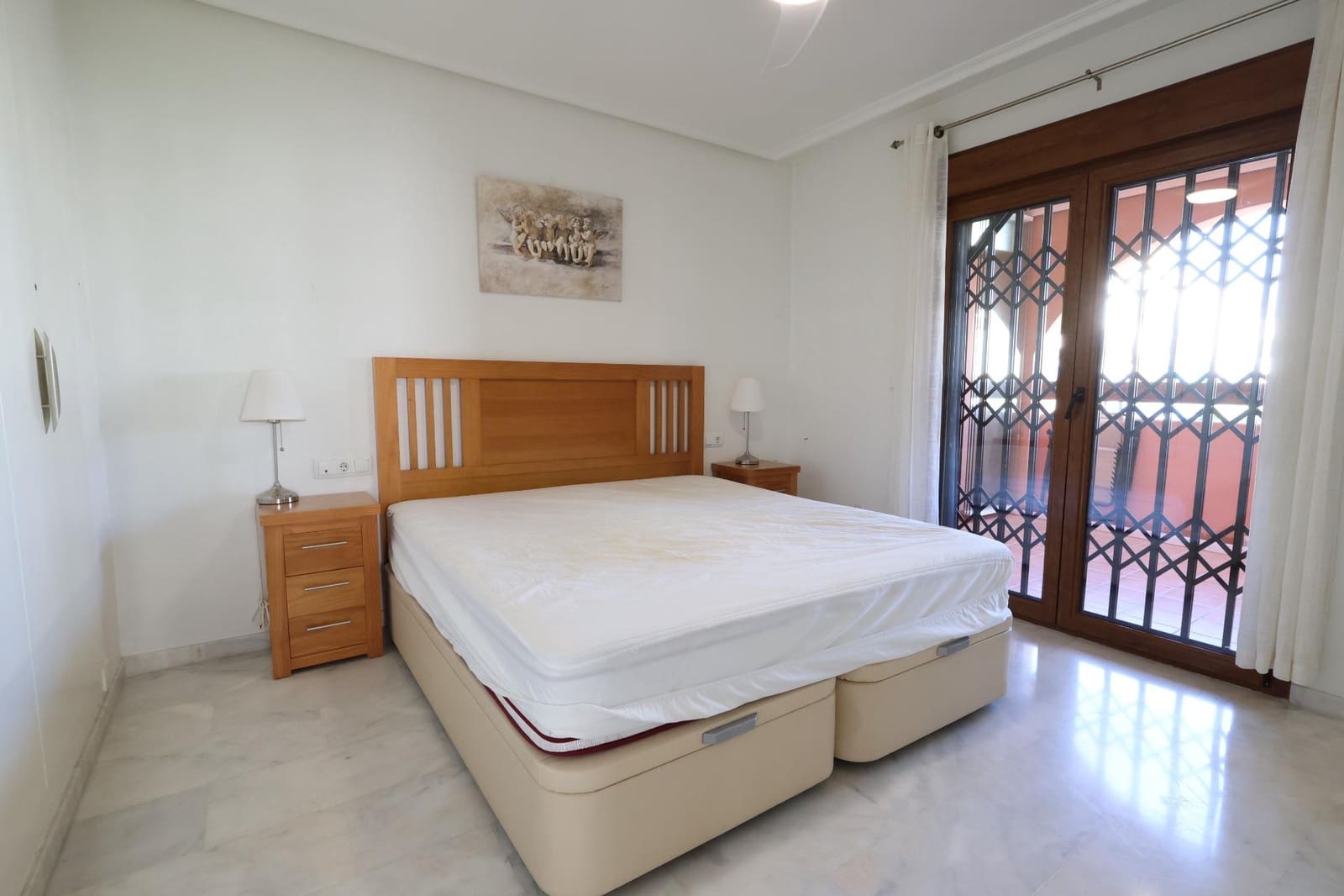 2 soveværelse Lejlighed til salg i Orihuela Costa med swimmingpool garage - € 195.000 (Ref: 9884073)
