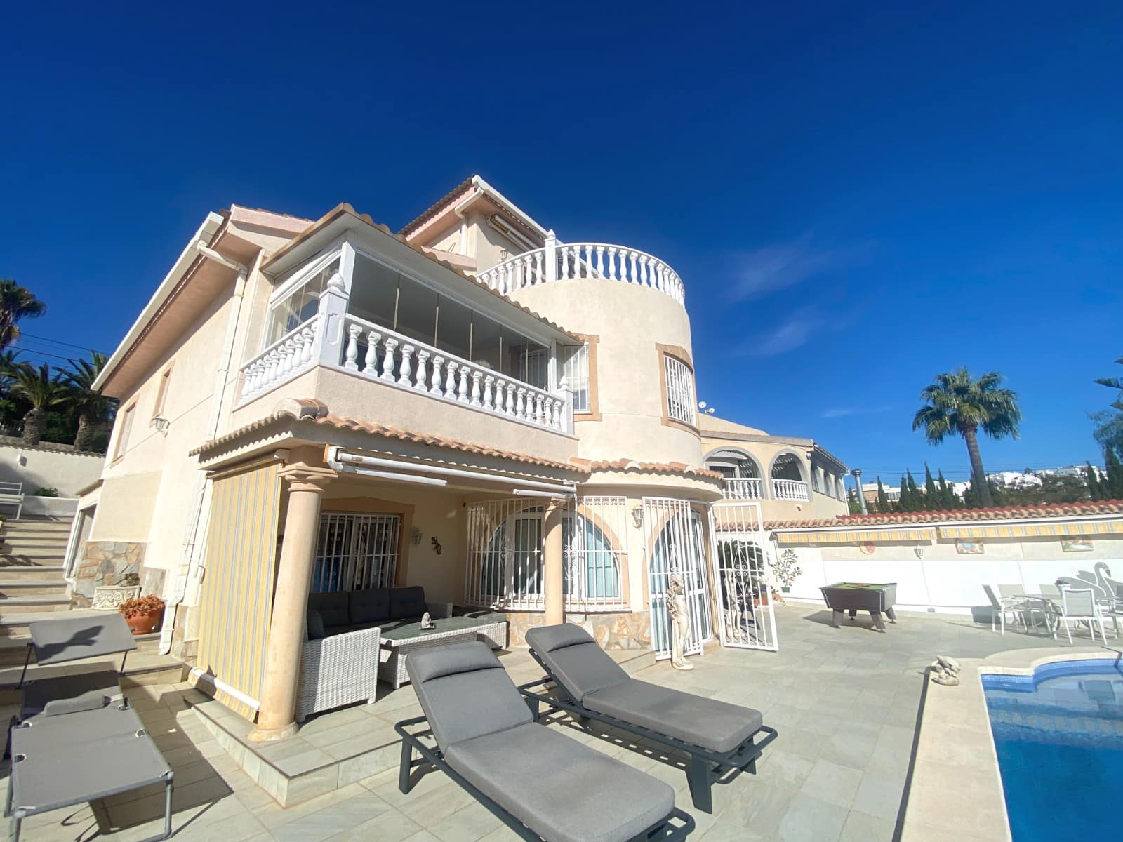 3 bedroom Villa for sale in Ciudad Quesada with pool garage - € 495,000 (Ref: 9889738)