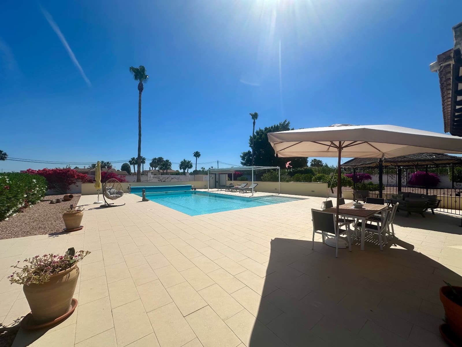 3 soveværelse Finca/Landehus til salg i Catral med swimmingpool - € 435.000 (Ref: 9889745)