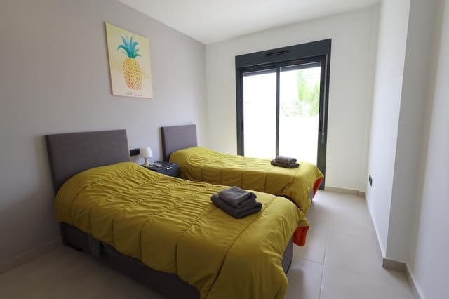 2 bedroom Bungalow for sale in El Raso, Guardamar del Segura with pool garage - € 255,000 (Ref: 9891693)