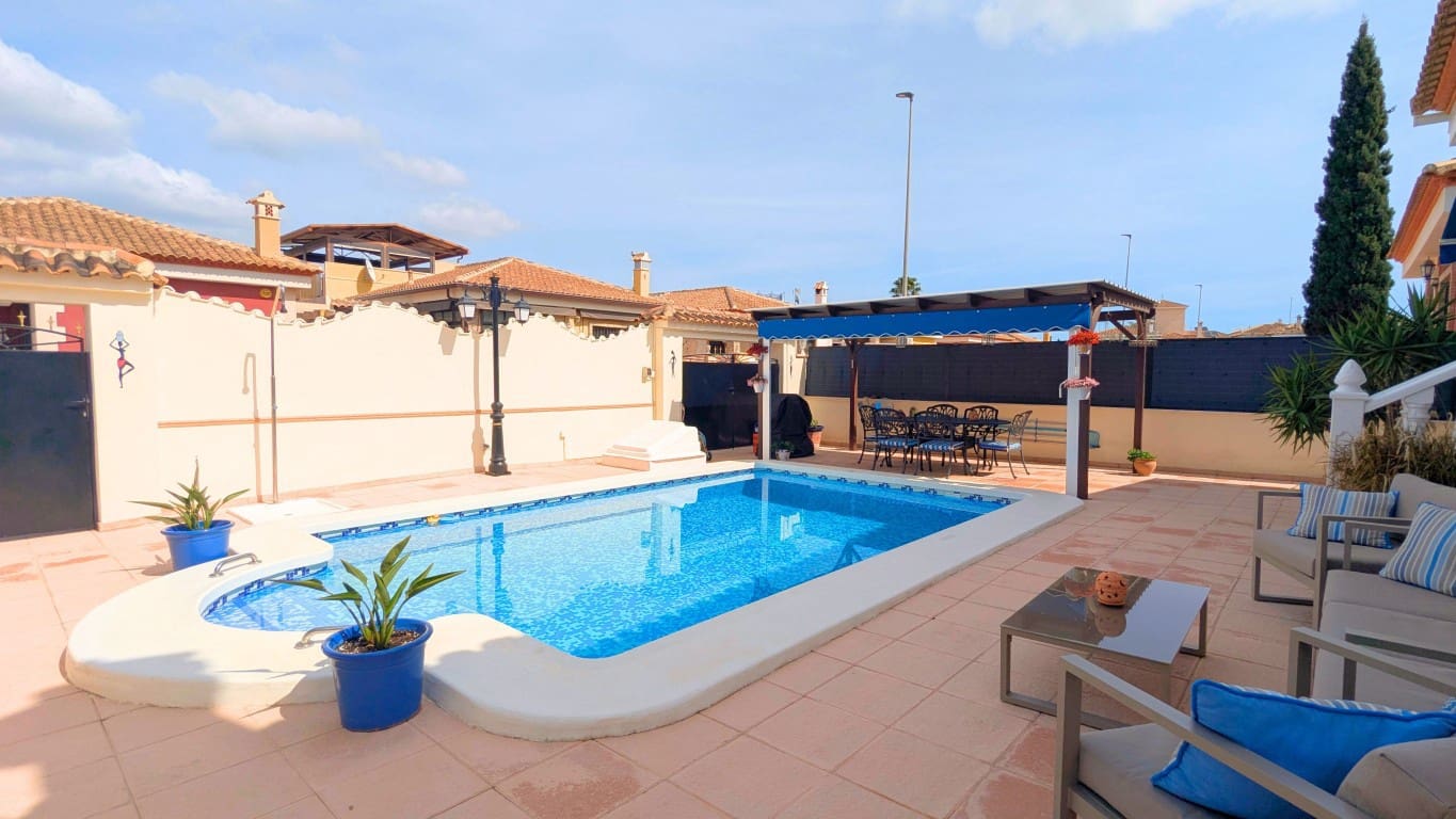 3 bedroom Villa for sale in Bigastro with pool - € 275,000 (Ref: 9893712)