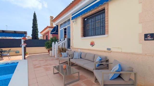3 bedroom Villa for sale in Bigastro with pool - € 275,000 (Ref: 9893712)