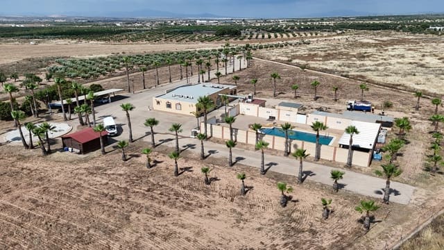 6 soveværelse Villa til salg i Fuente Alamo de Murcia med swimmingpool garage - € 600.000 (Ref: 9894133)