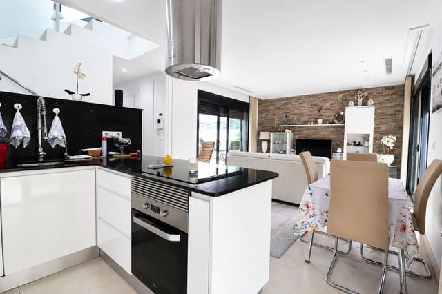 3 camera da letto Villa in vendita in Benijófar con piscina garage - 415.000 € (Rif: 9906958)