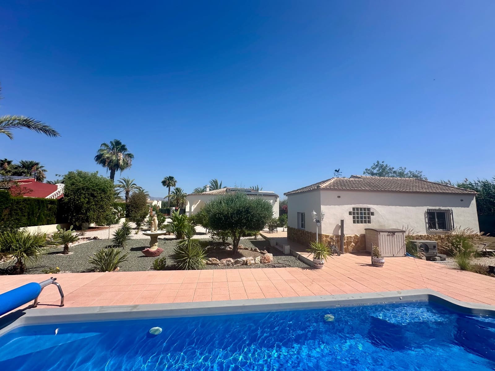 3 sovrum Finca/Hus på landet till salu i Catral med pool - 360 000 € (Ref: 9906959)