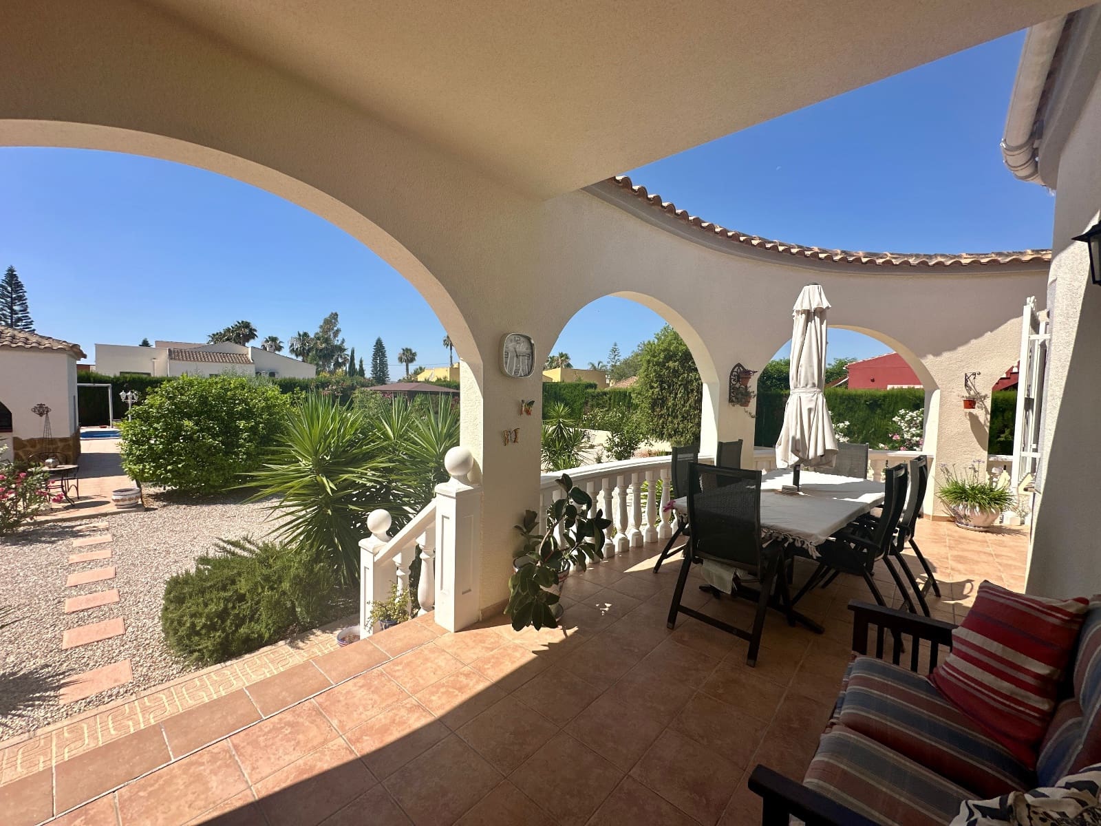 3 sovrum Finca/Hus på landet till salu i Catral med pool - 360 000 € (Ref: 9906959)