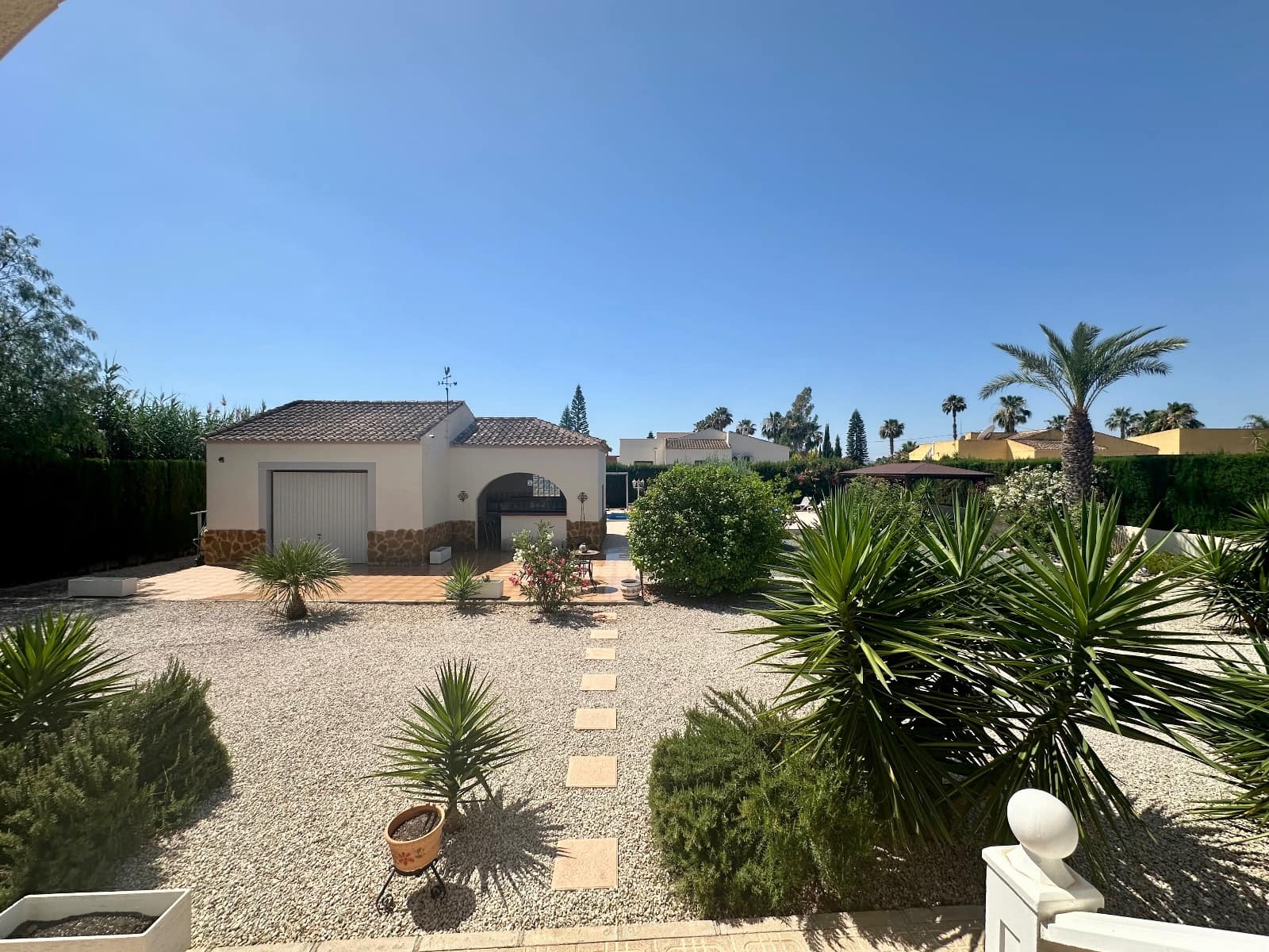 3 sovrum Finca/Hus på landet till salu i Catral med pool - 360 000 € (Ref: 9906959)