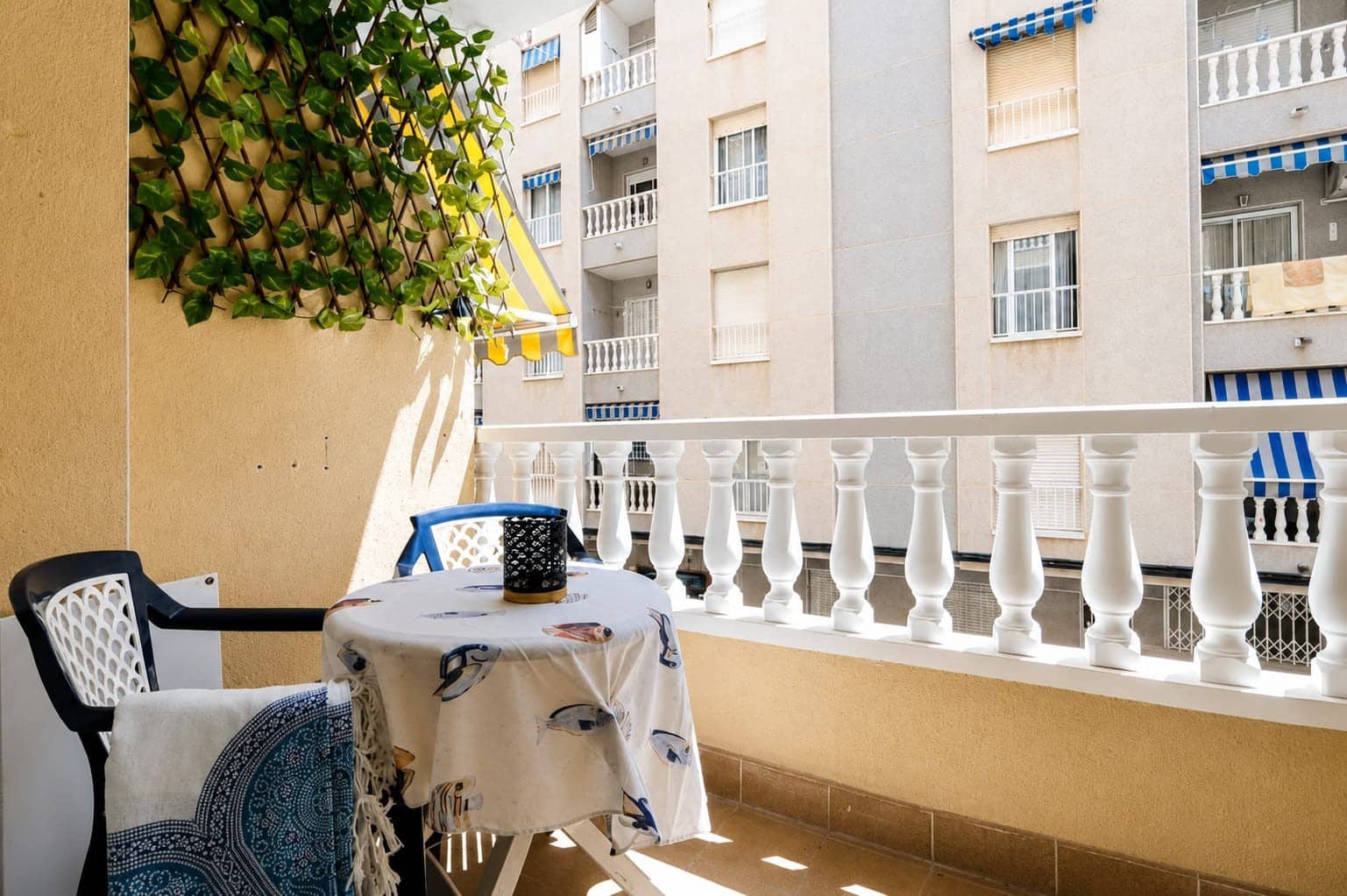 2 soveværelse Strandlejlighed til salg i Torrevieja - € 162.000 (Ref: 9915225)