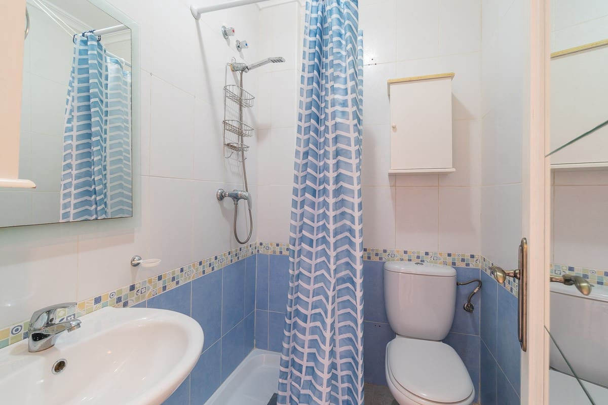 Ático de 2 habitaciones en Orihuela Costa en venta con piscina - 150.000 € (Ref: 9915230)