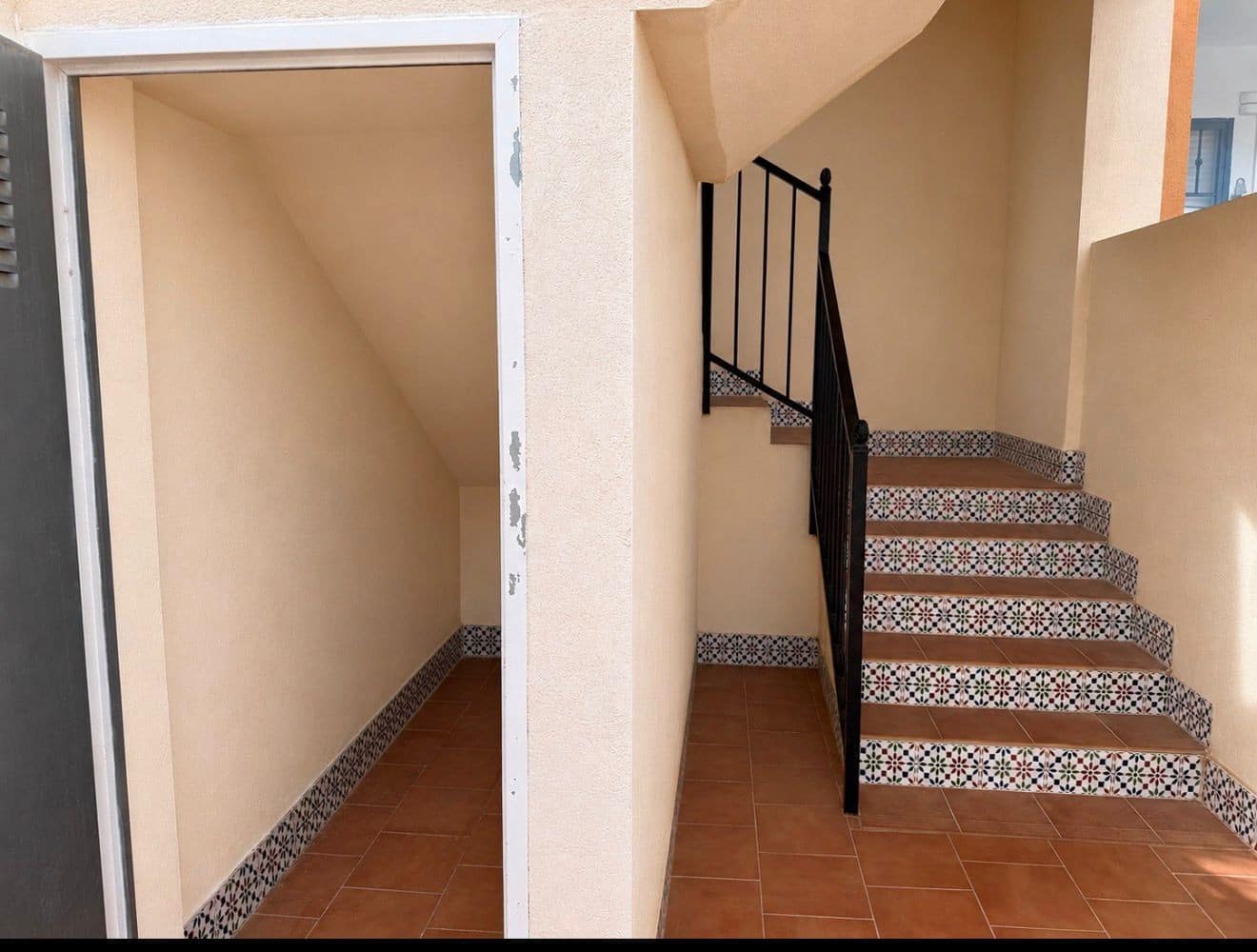 Ático de 2 habitaciones en Orihuela Costa en venta con piscina - 150.000 € (Ref: 9915230)