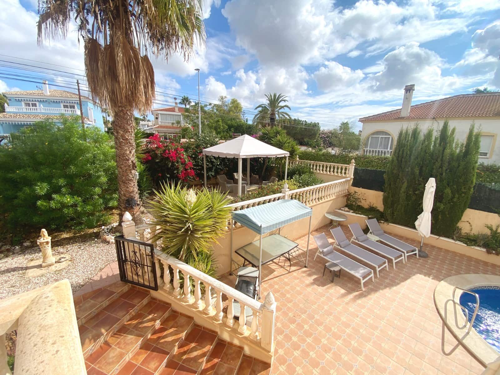 3 bedroom Villa for sale in Ciudad Quesada with pool - € 390,000 (Ref: 9915247)