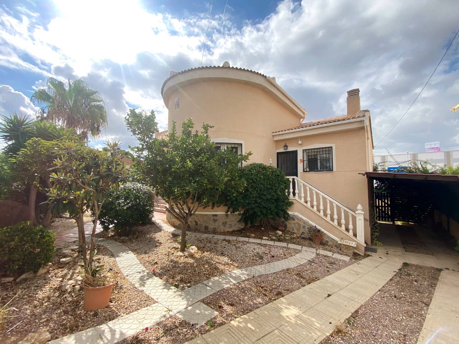 3 bedroom Villa for sale in Ciudad Quesada with pool - € 390,000 (Ref: 9915247)