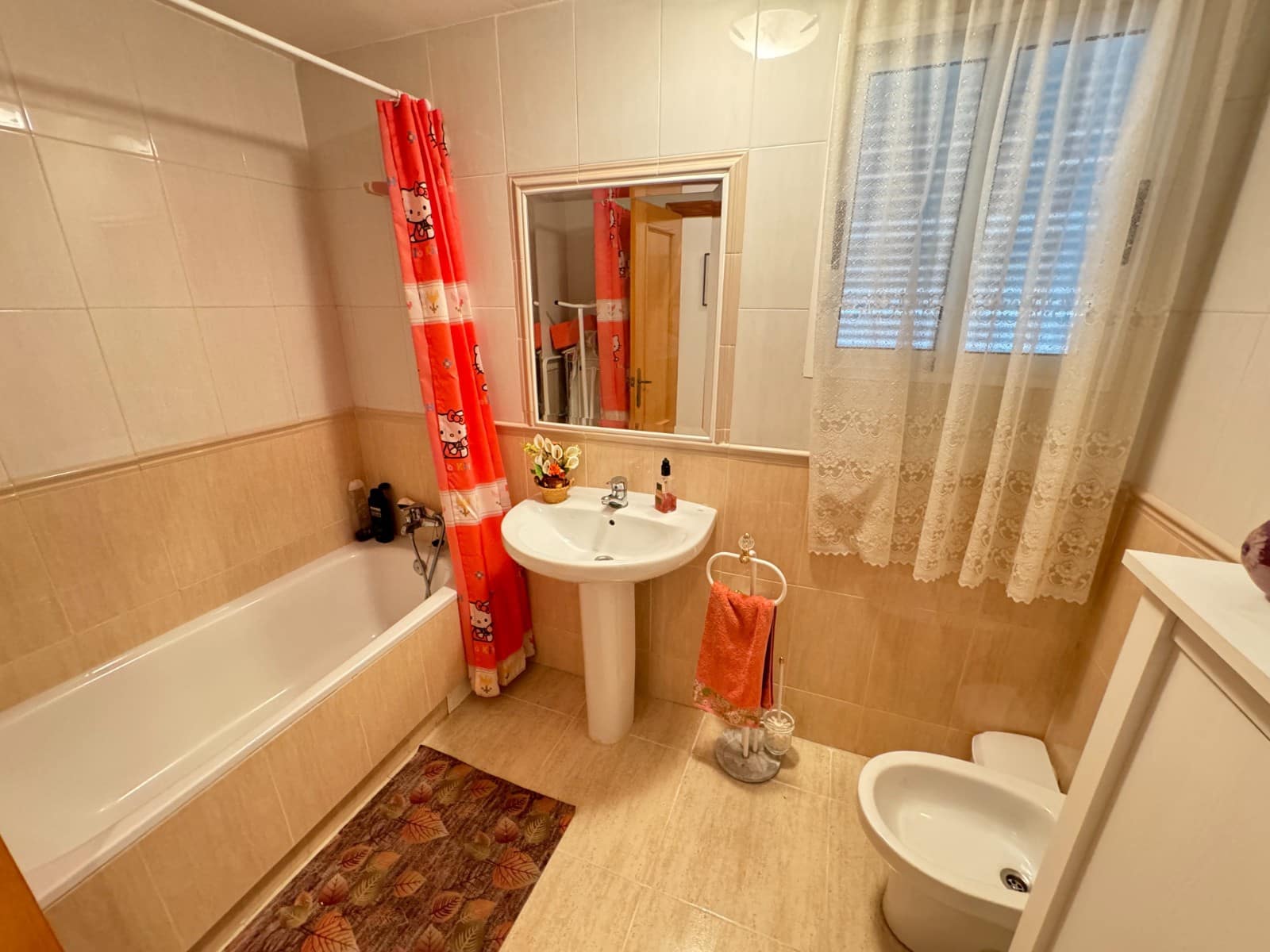 3 makuuhuone Huoneisto myytävänä paikassa Guardamar del Segura mukana 
autotalli - 315 000 € (Ref: 9915249)