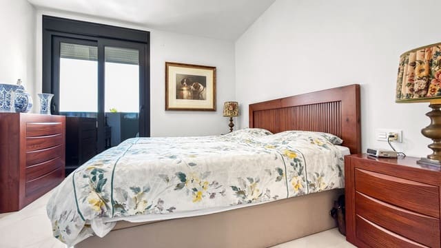 2 soverom Leilighet til salgs i Los Altos med svømmebasseng garasje - € 259 000 (Ref: 9915367)