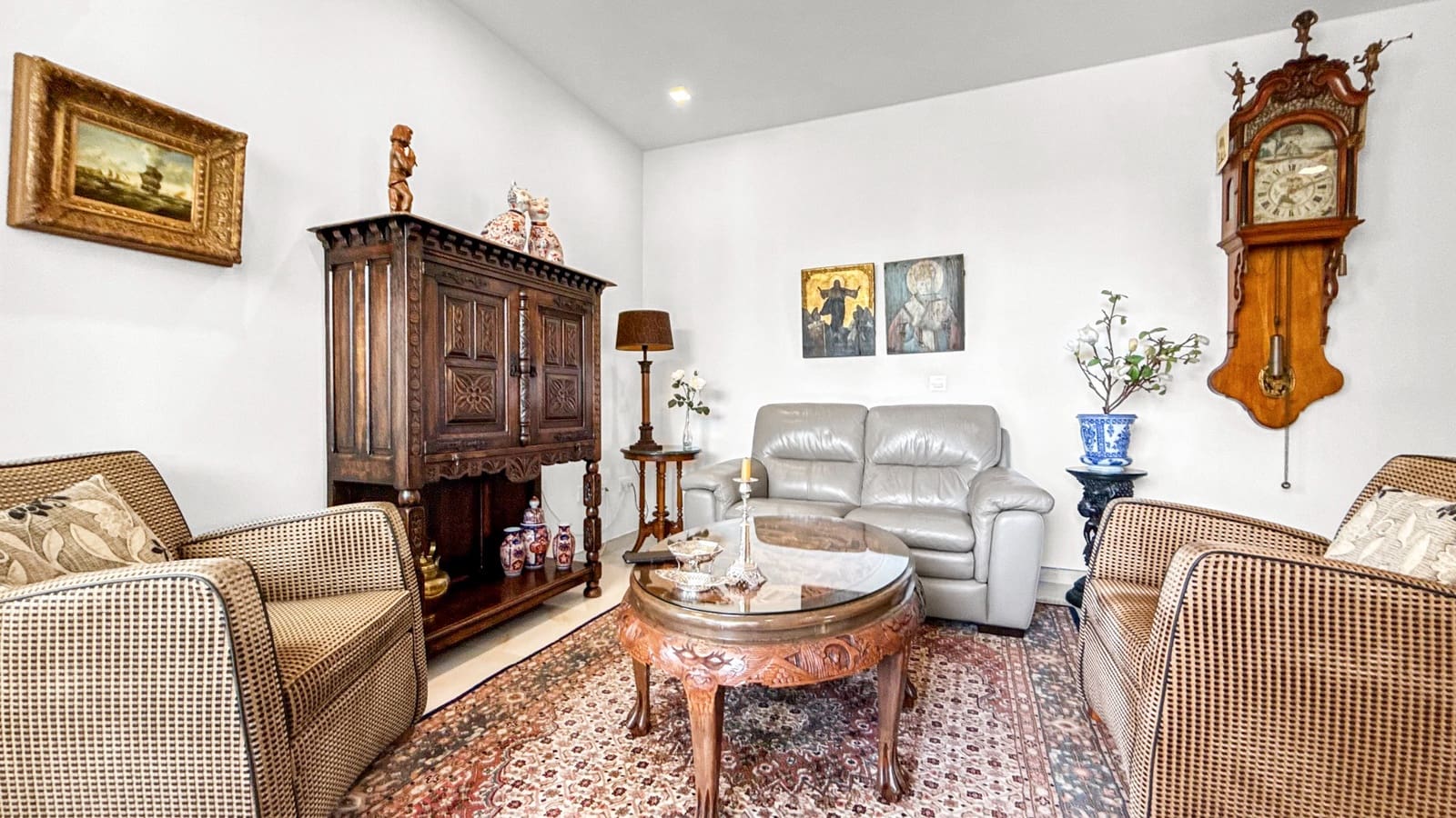 2 soverom Leilighet til salgs i Los Altos med svømmebasseng garasje - € 259 000 (Ref: 9915367)