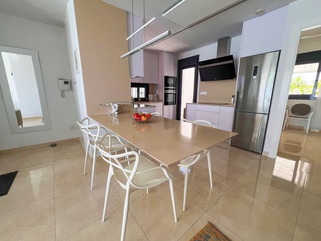 Chalet de 3 habitaciones en San Miguel de Salinas en venta con piscina garaje - 399.000 € (Ref: 9921691)