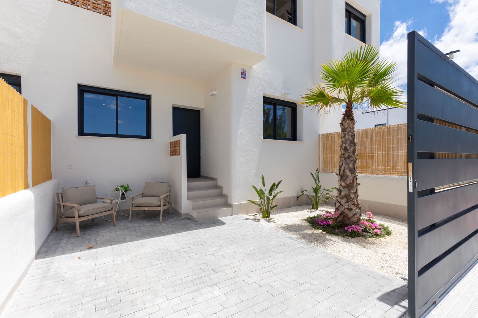 3 bedroom Bungalow for sale in Dolores with pool garage - € 269,900 (Ref: 9928501)