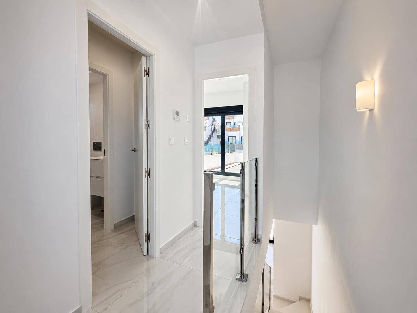 Chalet de 3 habitaciones en Polop en venta con piscina - 489.000 € (Ref: 9932199)