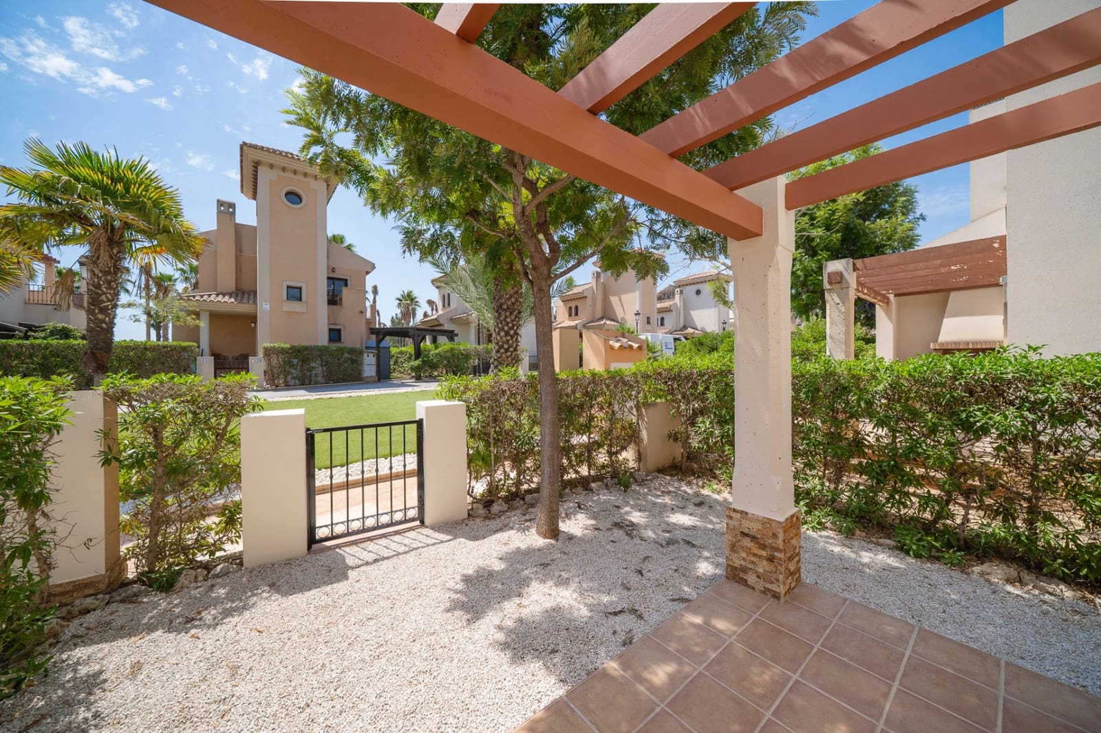 3 bedroom Villa for sale in Algorfa with pool - € 235,000 (Ref: 9945105)