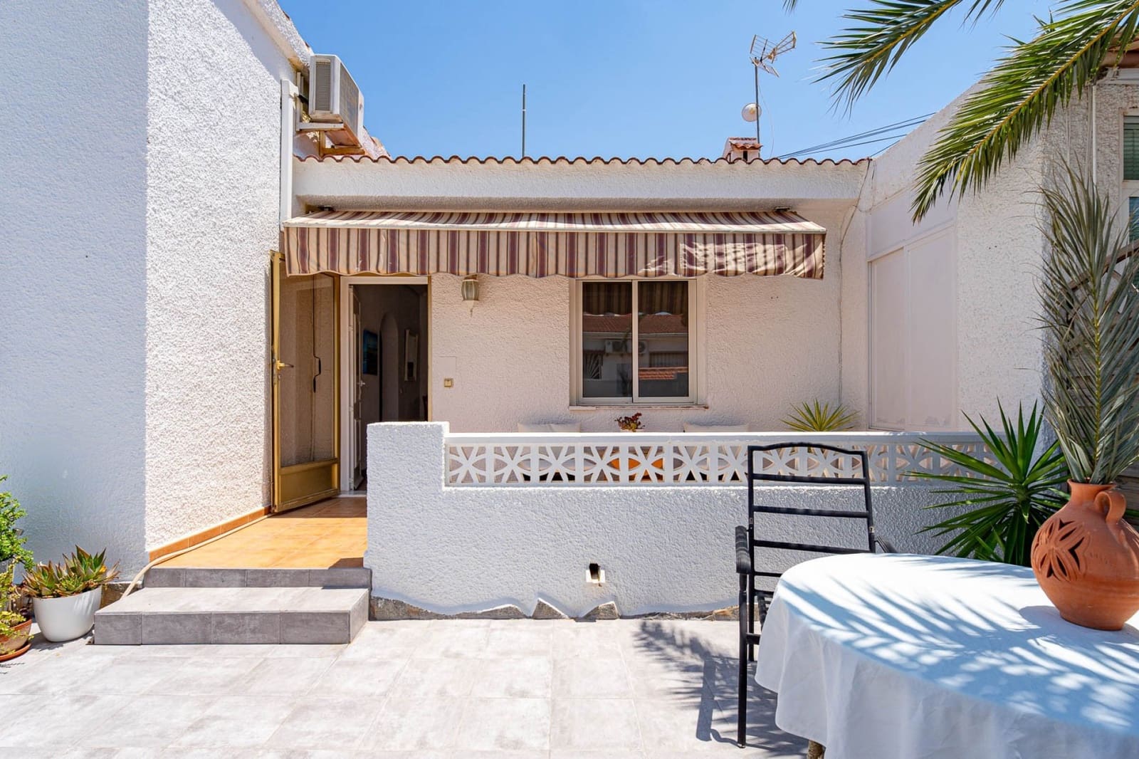 2 sovrum Bungalow till salu i Ciudad Quesada med pool - 185 000 € (Ref: 9946969)