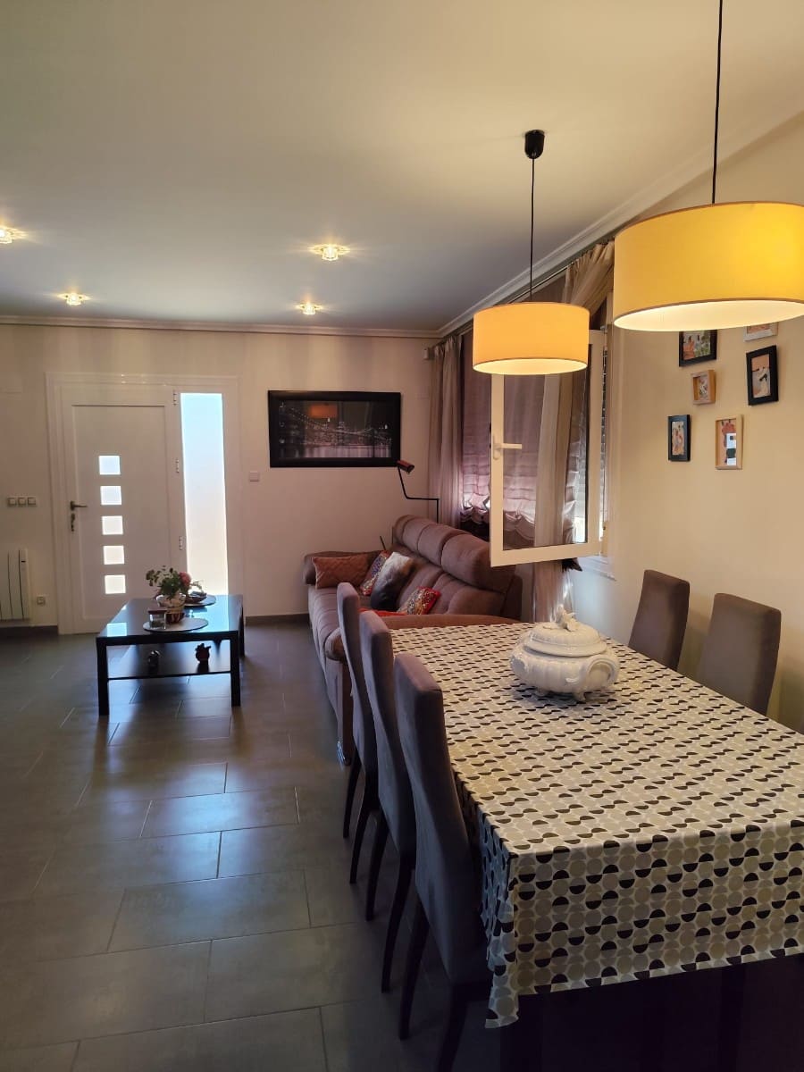 3 bedroom Villa for sale in San Fulgencio with pool - € 385,000 (Ref: 9959187)
