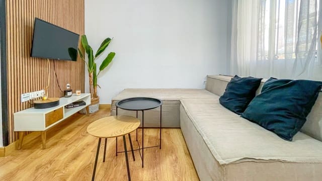 3 sypialnia Dom na sprzedaż w Playa Flamenca, Orihuela z basenem garażem - 285 000 € (Ref: 9959189)