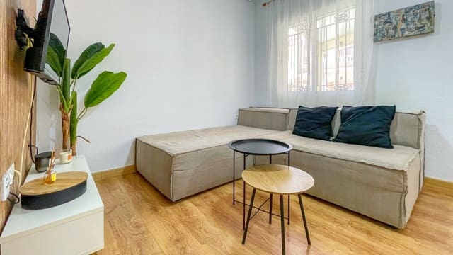 3 sypialnia Dom na sprzedaż w Playa Flamenca, Orihuela z basenem garażem - 285 000 € (Ref: 9959189)