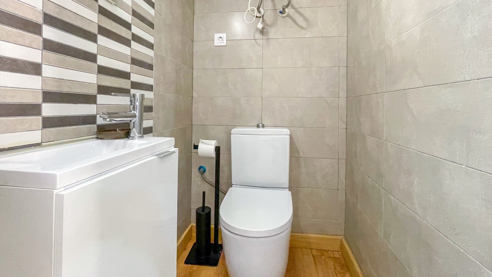 3 Zimmer Haus zu verkaufen in Playa Flamenca mit Pool Garage - 285.000 € (Ref: 9959189)