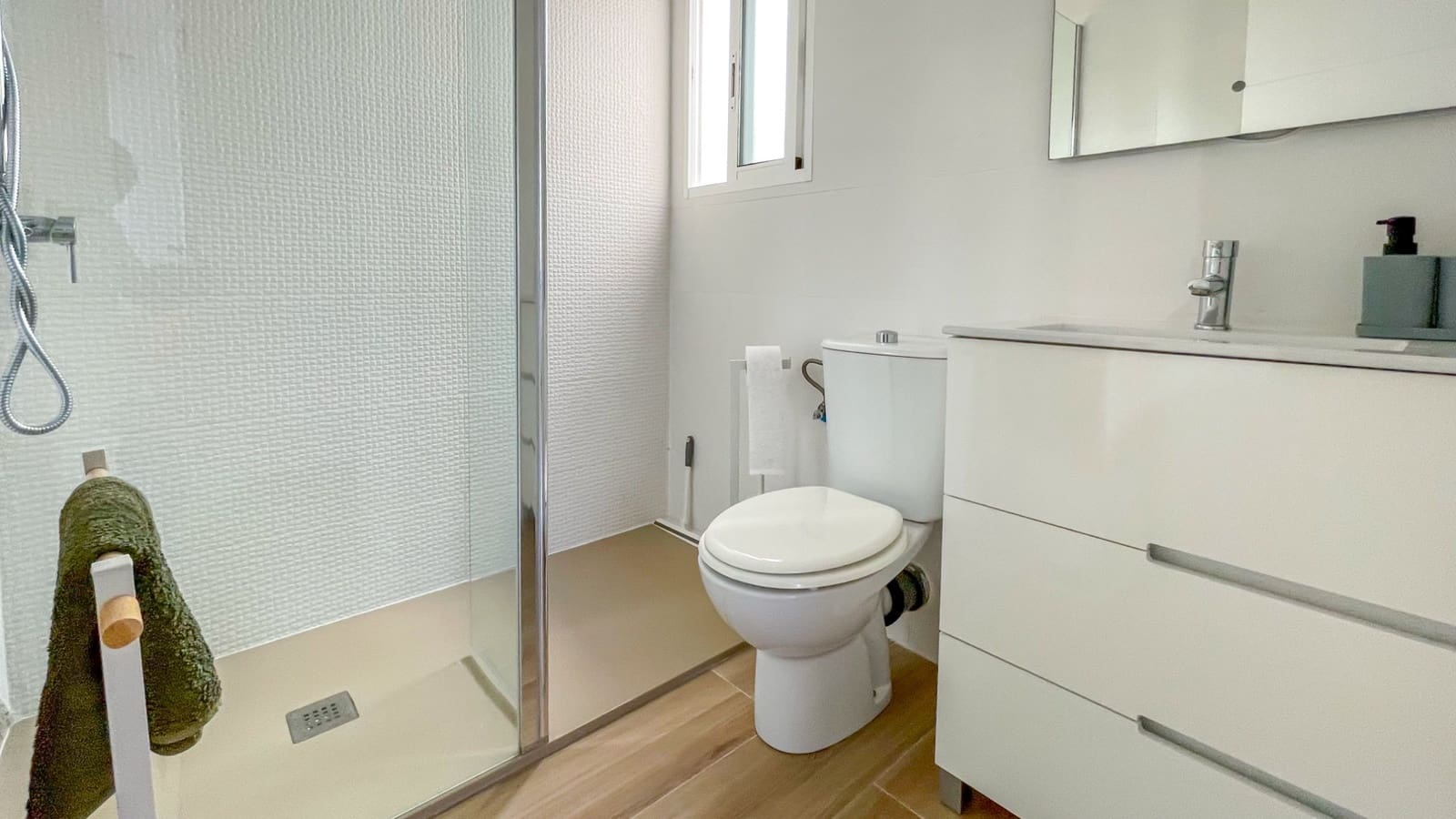 3 Zimmer Haus zu verkaufen in Playa Flamenca mit Pool Garage - 285.000 € (Ref: 9959189)