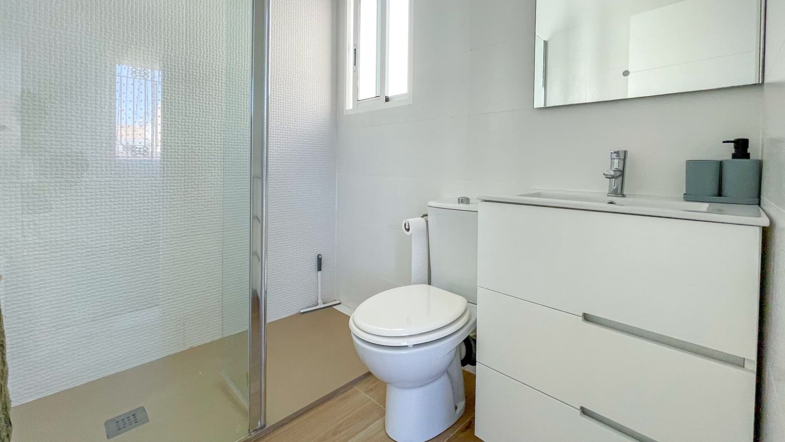 3 Zimmer Haus zu verkaufen in Playa Flamenca mit Pool Garage - 285.000 € (Ref: 9959189)