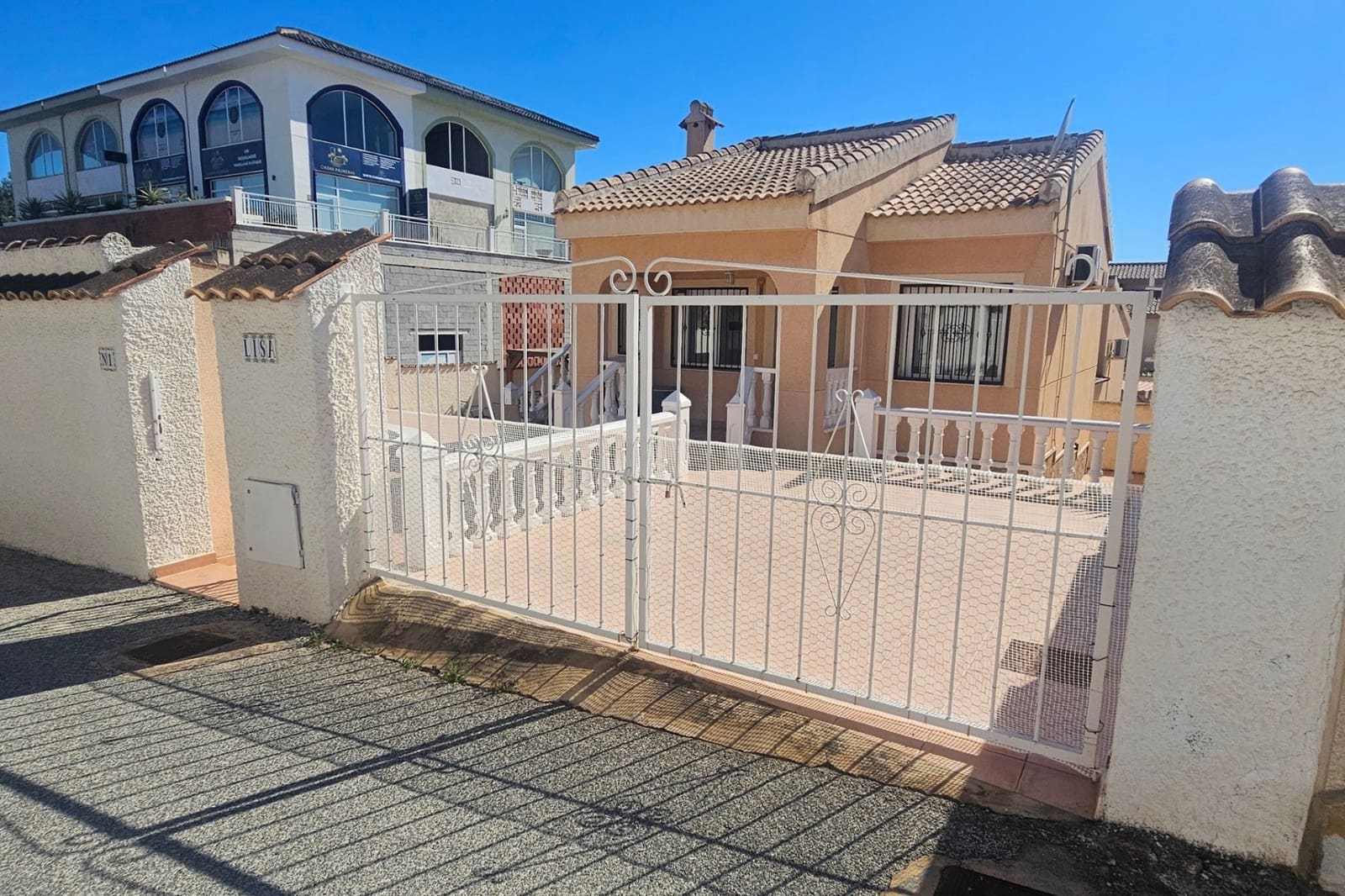 2 bedroom Villa for sale in Rojales with pool - € 285,000 (Ref: 9959195)