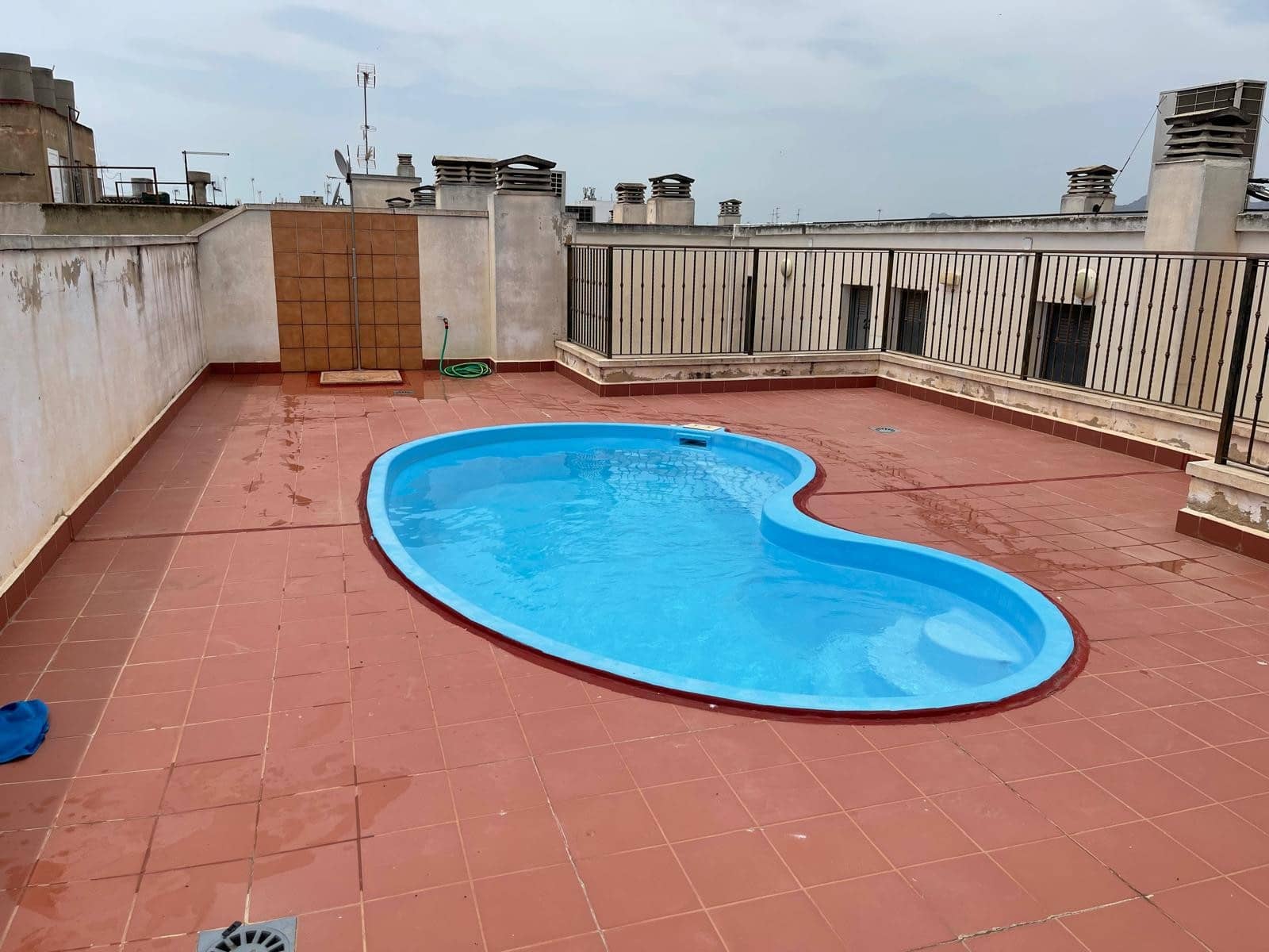 3 makuuhuone Huoneisto myytävänä paikassa Almoradi mukana uima-altaan 
autotalli - 140 000 € (Ref: 9959199)