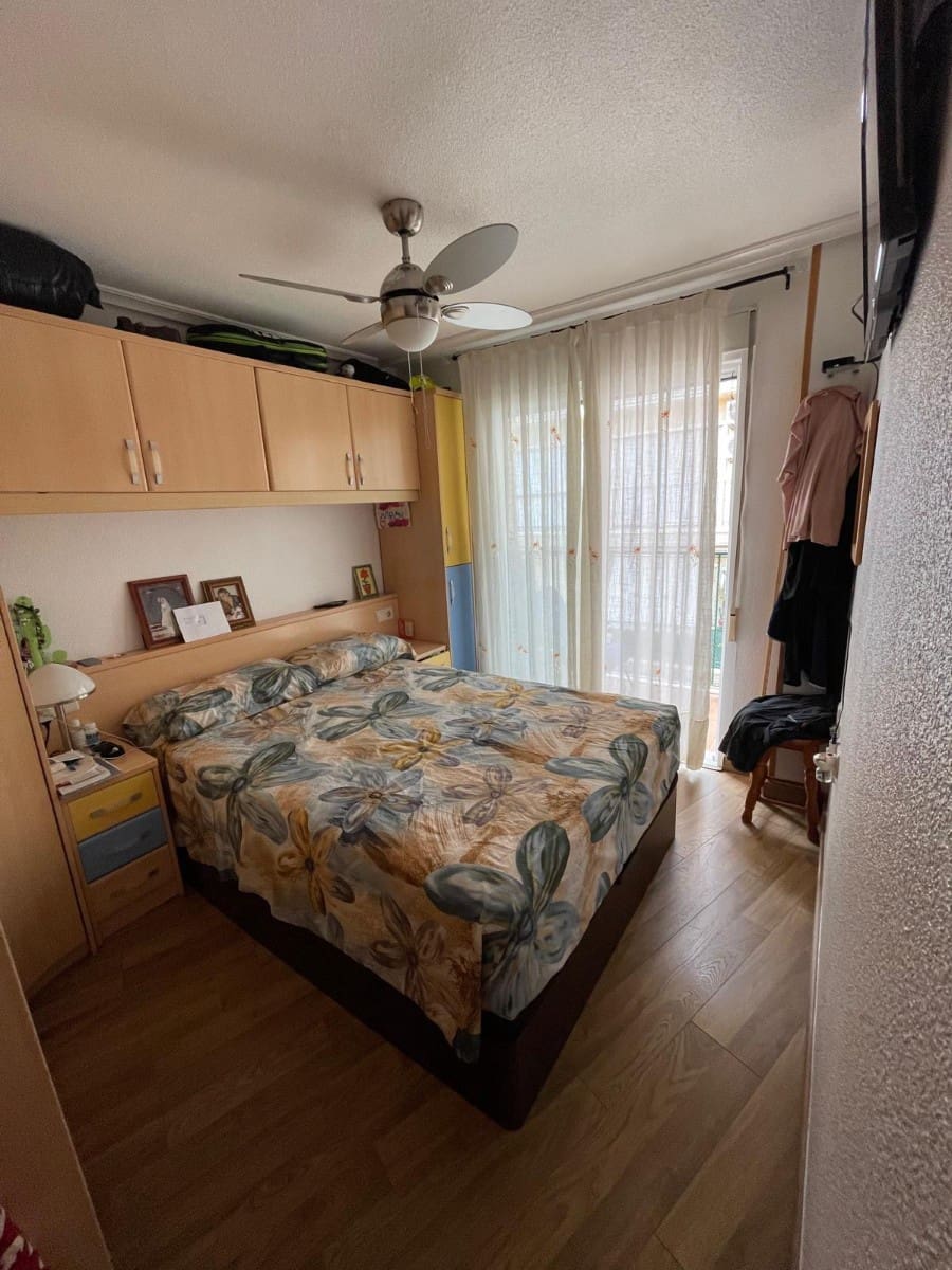 3 makuuhuone Huoneisto myytävänä paikassa Almoradi mukana uima-altaan 
autotalli - 140 000 € (Ref: 9959199)