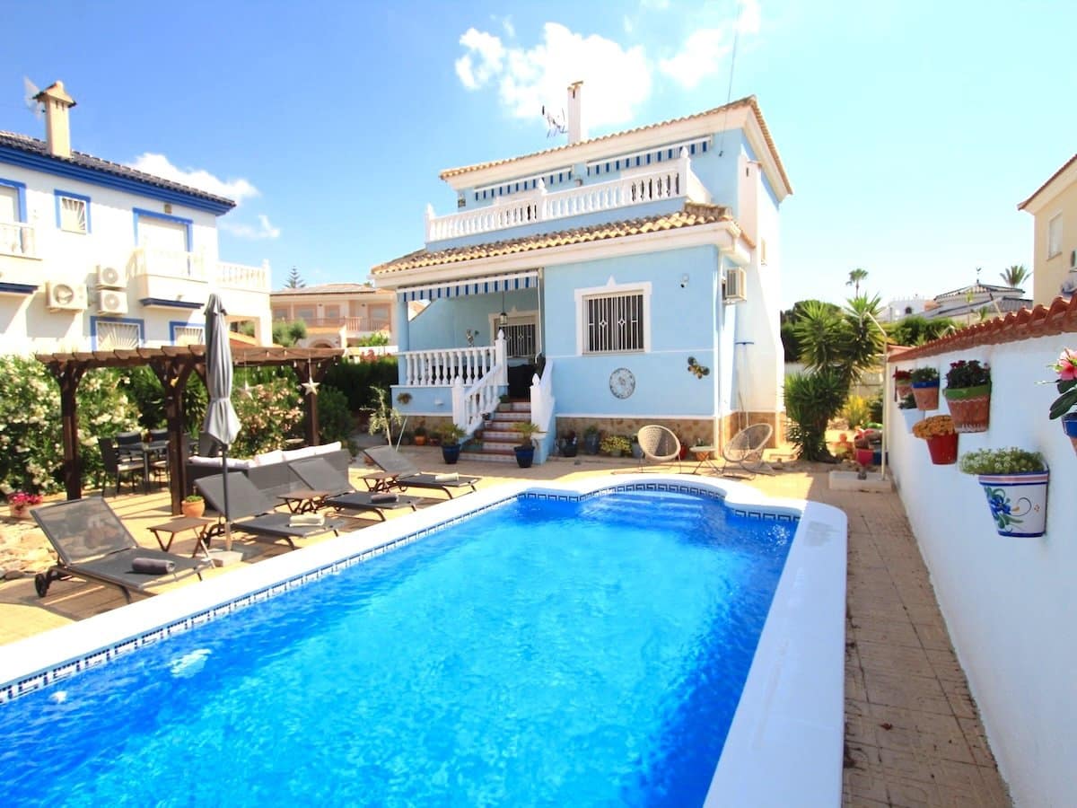 5 soveværelse Villa til salg i Ciudad Quesada med swimmingpool - € 525.000 (Ref: 9961644)