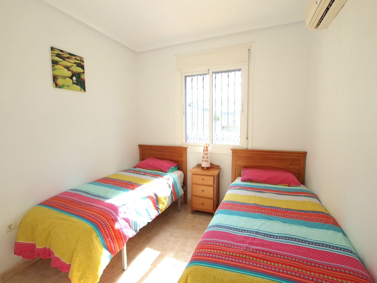 5 bedroom Villa for sale in Ciudad Quesada with pool - € 595,000 (Ref: 9961647)